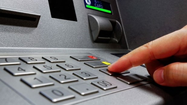Обменять валюту можно будет в новых банкоматах