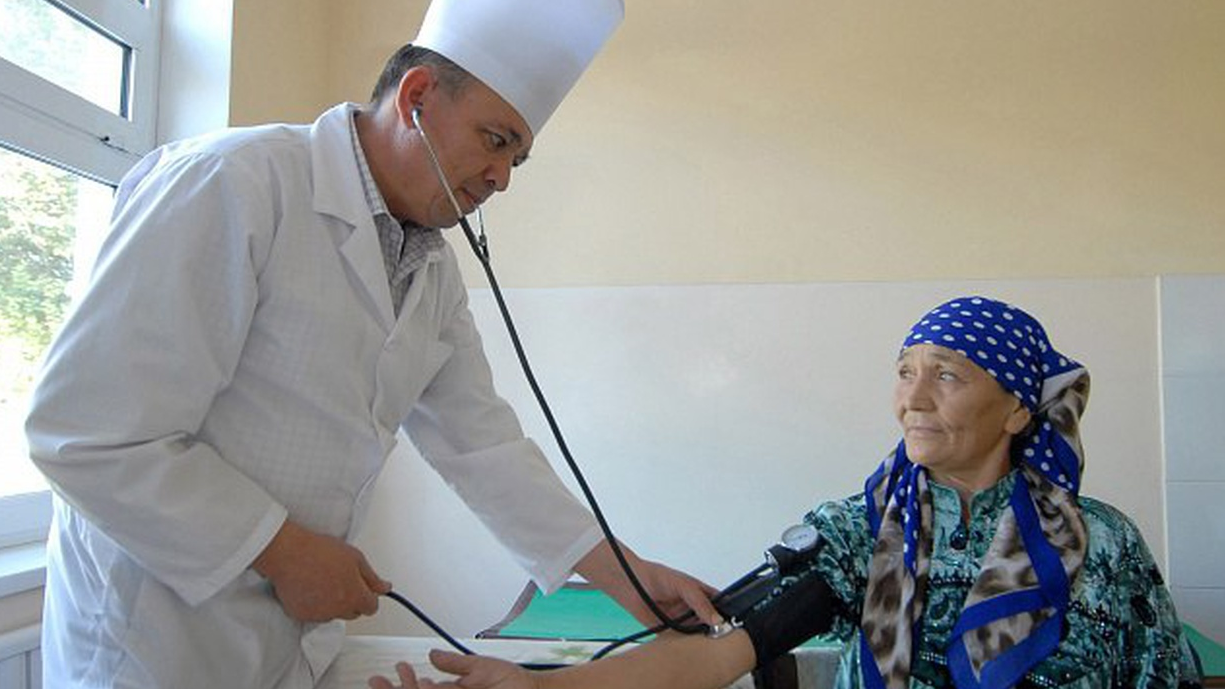 Работу врачей в Ферганской области проверят экспертные комиссии 