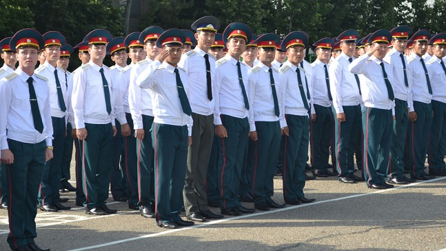 За образцовые показатели сотрудников ОВД премируют За образцовые показатели сотрудников ОВД премируют