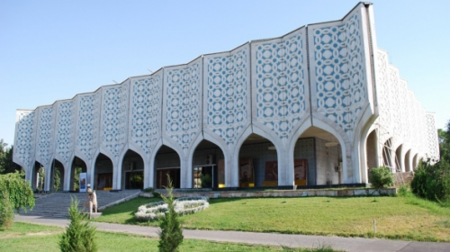 Badiiy akademiya huzurida ikkita muassasa tashkil etildi Badiiy akademiya huzurida ikkita muassasa tashkil etildi