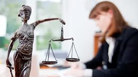 Юрисконсультов поддержал Президент Юрисконсультов поддержал Президент