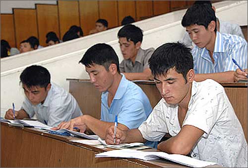 Skolko studentov doljno priхoditsya na odnogo prepodavatelya? Skolko studentov doljno priхoditsya na odnogo prepodavatelya?