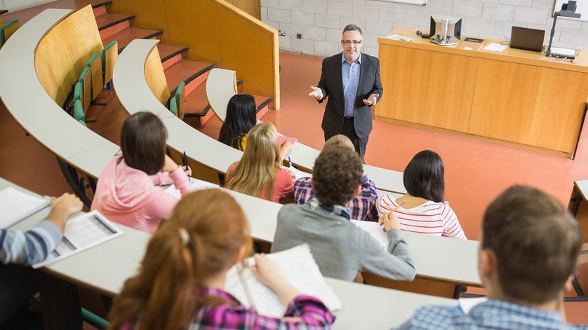 За неуспеваемость студента уволят преподавателя, иностранных абитуриентов примут без тестов За неуспеваемость студента уволят преподавателя, иностранных абитуриентов примут без тестов