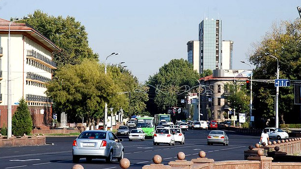 Разрешили оформлять доверенности на автомобили с правом передоверия