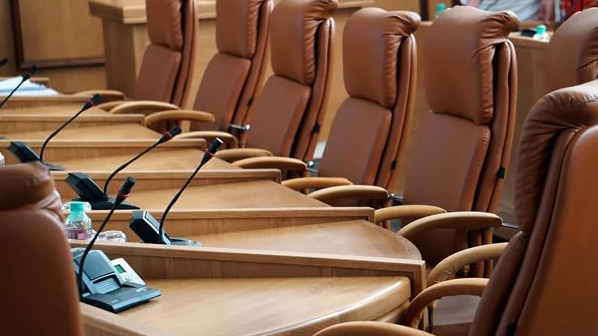 Upravlensev v kompanii s gosdoley – po soglasovaniyu s Pravitelstvom Upravlensev v kompanii s gosdoley – po soglasovaniyu s Pravitelstvom
