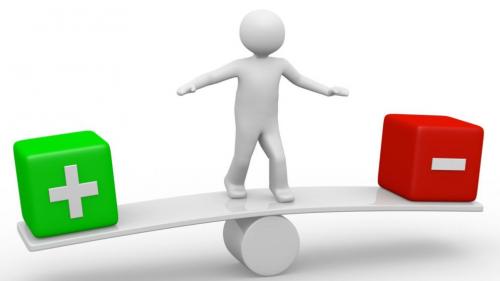 Eng qora mushukning surati Hol kiyimda jinsiy aloqa