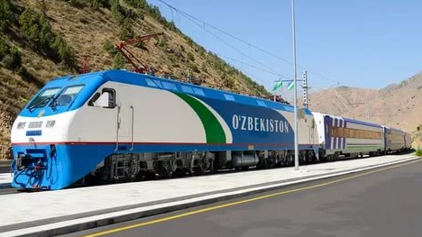 Железнодорожную линию Пап-Наманган-Андижан электрифицируют за 5 лет