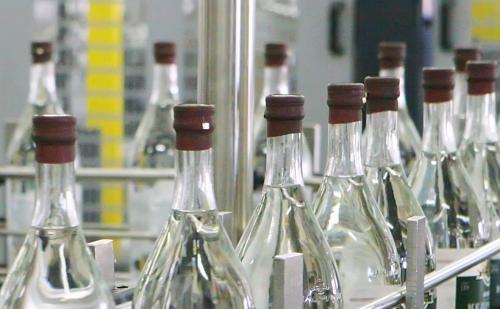 Производителям алкоголя установили критерии налоговых рисков