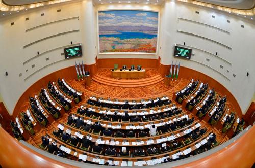 Помощнику депутата определили статус