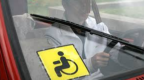 Как лицу с инвалидностью получить разрешение на вождение